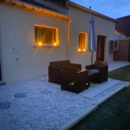 La Brie A 15Mn De Disneyland Et Village Nature Neufmoutiers-en-Brie Luaran gambar